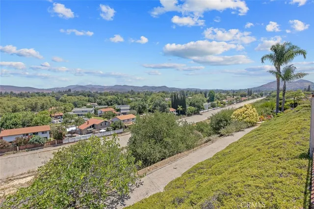 $2,150,000 | 2039 Channelford Road, Westlake Village, CA 91361