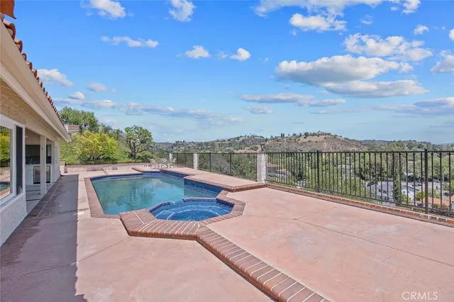 $2,150,000 | 2039 Channelford Road, Westlake Village, CA 91361