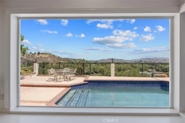 $2,150,000 | 2039 Channelford Road, Westlake Village, CA 91361