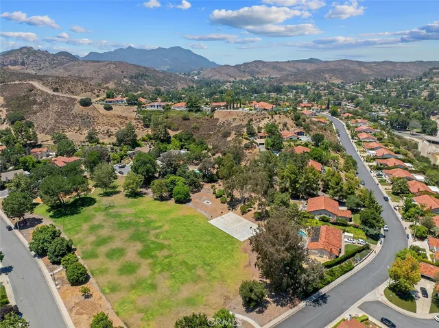 $2,150,000 | 2039 Channelford Road, Westlake Village, CA 91361