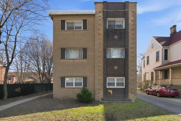 $1,850 | 1331 West Chase Avenue, Unit 3A, Chicago, IL 60626