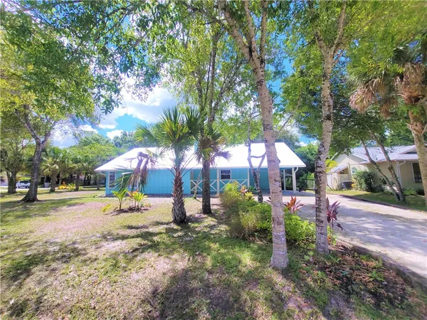 $2,100 | 6515 5th Street, Vero Beach, FL 32968