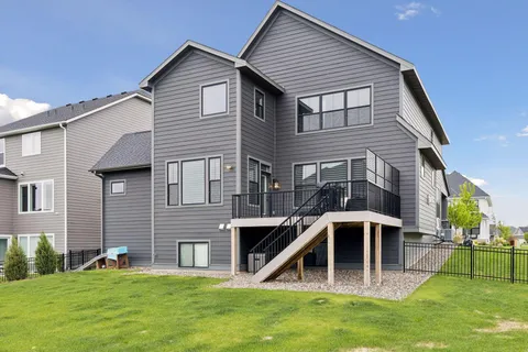 $1,265,000 | 4690 Garland Lane North, Plymouth, MN 55446