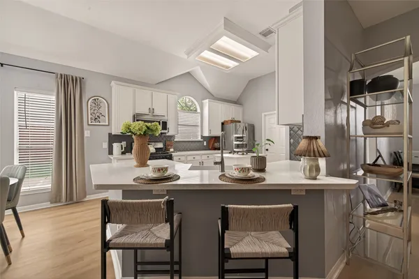 $375,000 | 405 PecanGrove, Dickinson, TX 77539