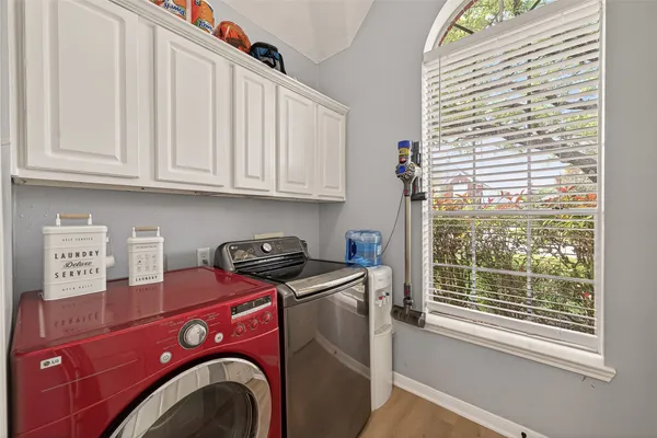 $375,000 | 405 PecanGrove, Dickinson, TX 77539