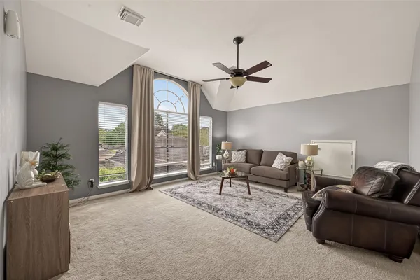 $375,000 | 405 PecanGrove, Dickinson, TX 77539