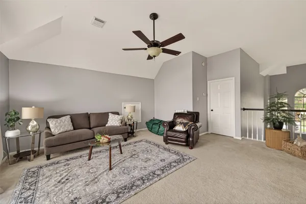 $375,000 | 405 PecanGrove, Dickinson, TX 77539