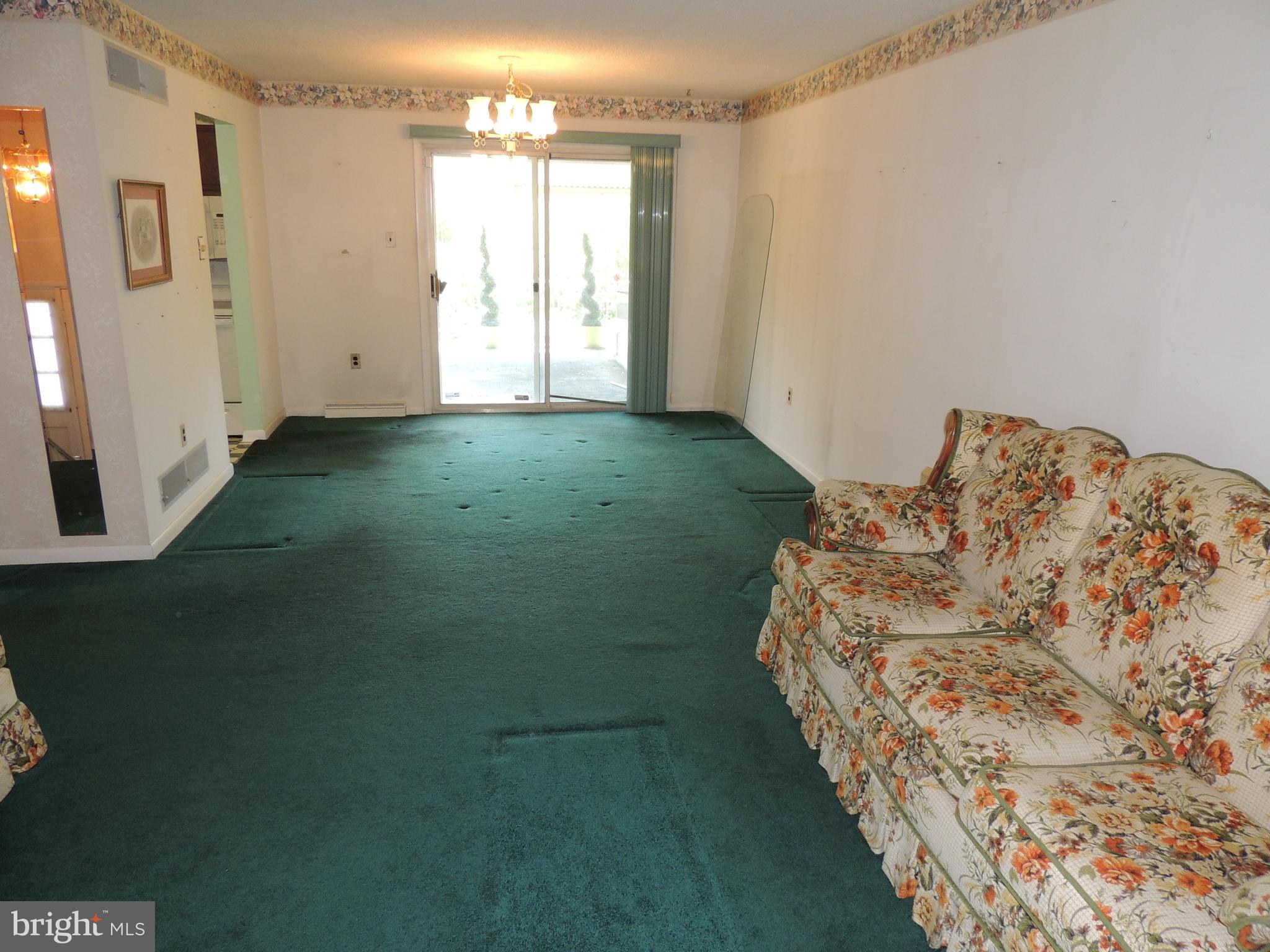 9 Washington Road New Freedom, PA 17349 - Photo 19 of 40 Open living room and dining room