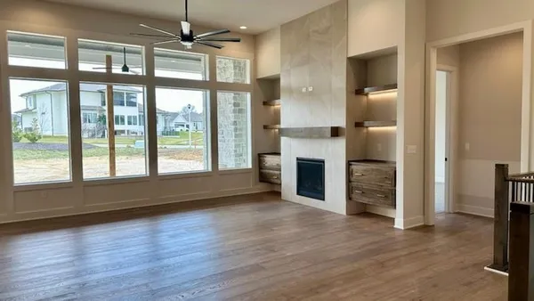$876,032 | 17408 Parkhill Street, Overland Park, KS 66221