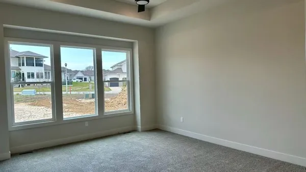 $876,032 | 17408 Parkhill Street, Overland Park, KS 66221