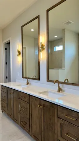$876,032 | 17408 Parkhill Street, Overland Park, KS 66221