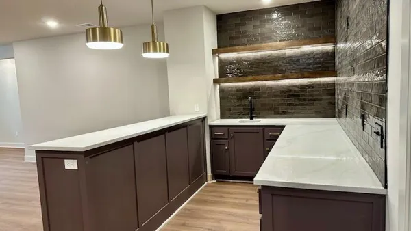 $876,032 | 17408 Parkhill Street, Overland Park, KS 66221