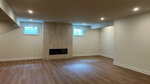 $876,032 | 17408 Parkhill Street, Overland Park, KS 66221