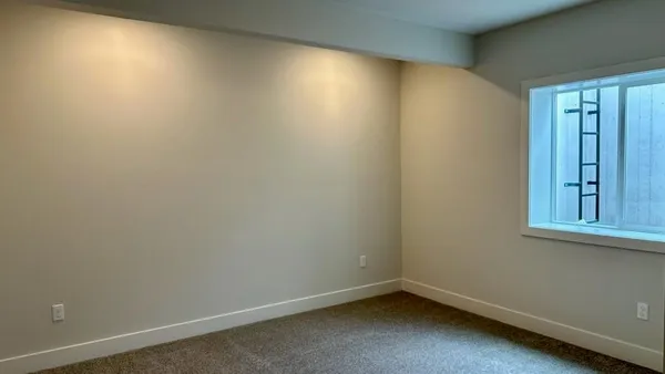 $876,032 | 17408 Parkhill Street, Overland Park, KS 66221