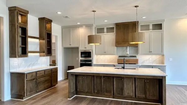 $876,032 | 17408 Parkhill Street, Overland Park, KS 66221
