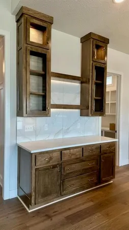 $876,032 | 17408 Parkhill Street, Overland Park, KS 66221