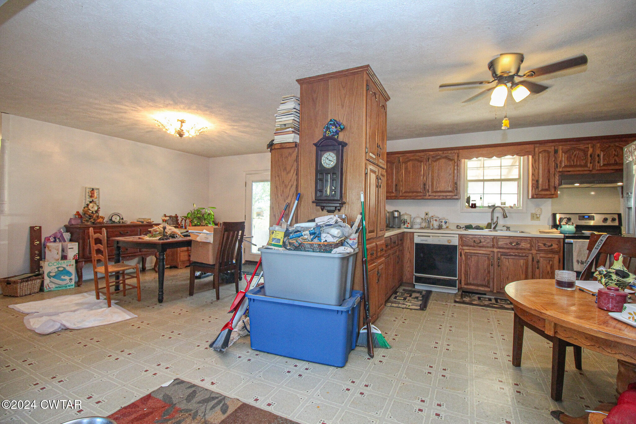 921 Airport Road Selmer, TN 38375 - Photo 8 of 23 IMG_5329
