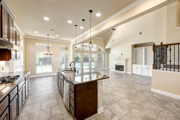 $829,000 | 11 Red Wagon Drive, Spring, TX 77389