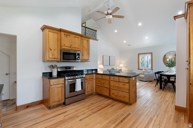 1285 West Maple Street Mapleton, UT 84664 - Photo 8 of 31