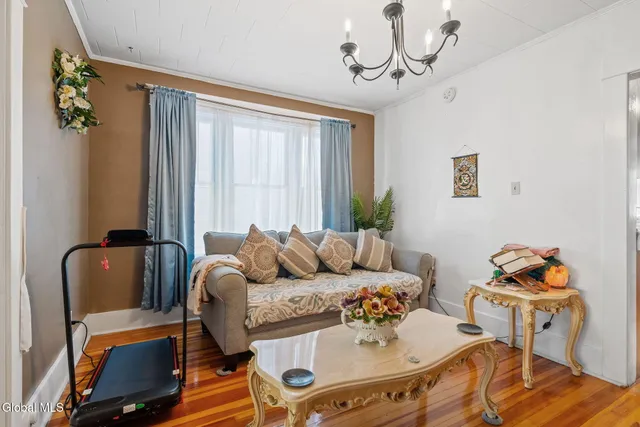 $249,900 | 317 Glen Avenue, Scotia, NY 12302