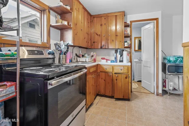 $249,900 | 317 Glen Avenue, Scotia, NY 12302