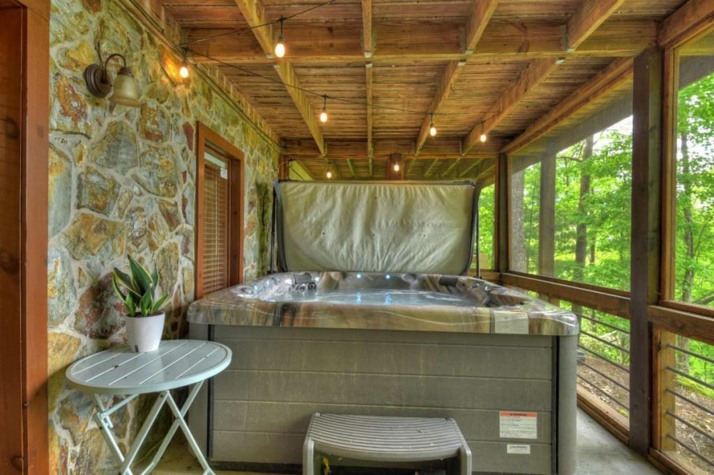 181 Ridge Circle Blue Ridge, GA 30513 - Photo 48 of 59 a room with a table and chairs