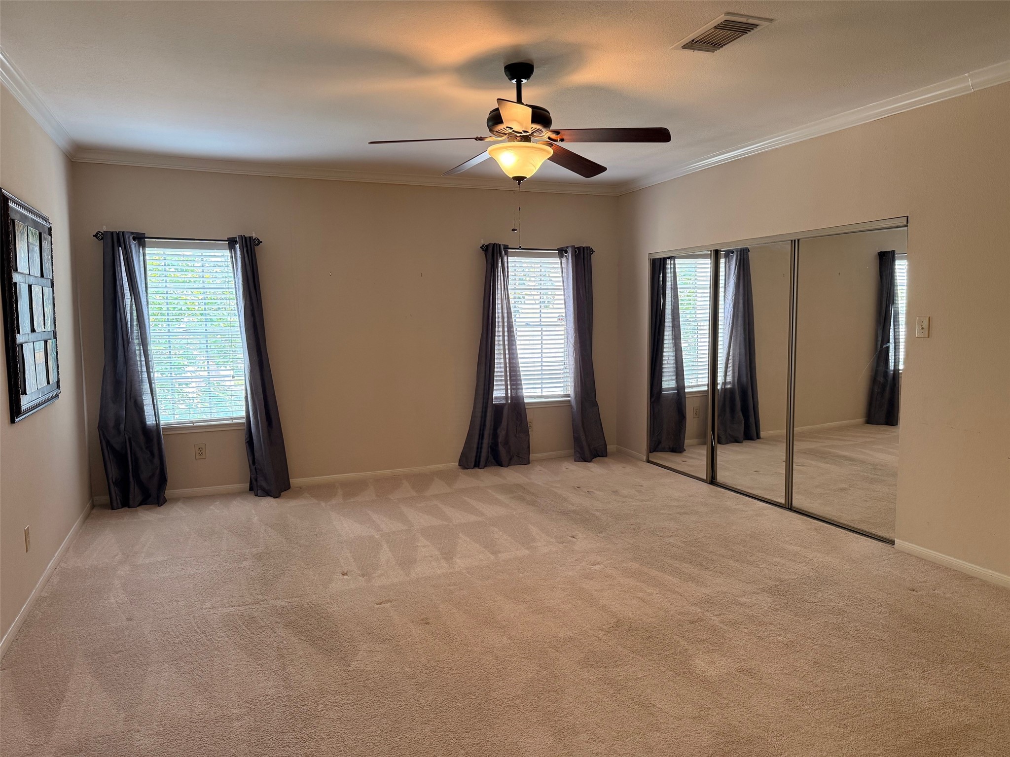 4001 Tanglewilde Street, Unit 811 Houston, TX 77063 - Photo 15 of 38 a view of an empty room with a window