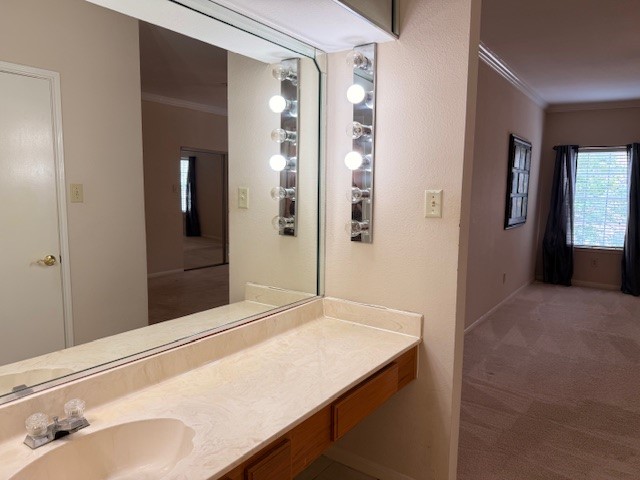 4001 Tanglewilde Street, Unit 811 Houston, TX 77063 - Photo 21 of 38 a bedroom with a bed and a mirror