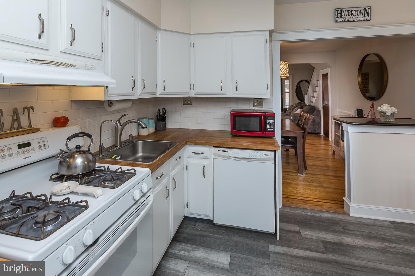 218 South Manoa Road Havertown, PA 19083 - Photo 15 of 39