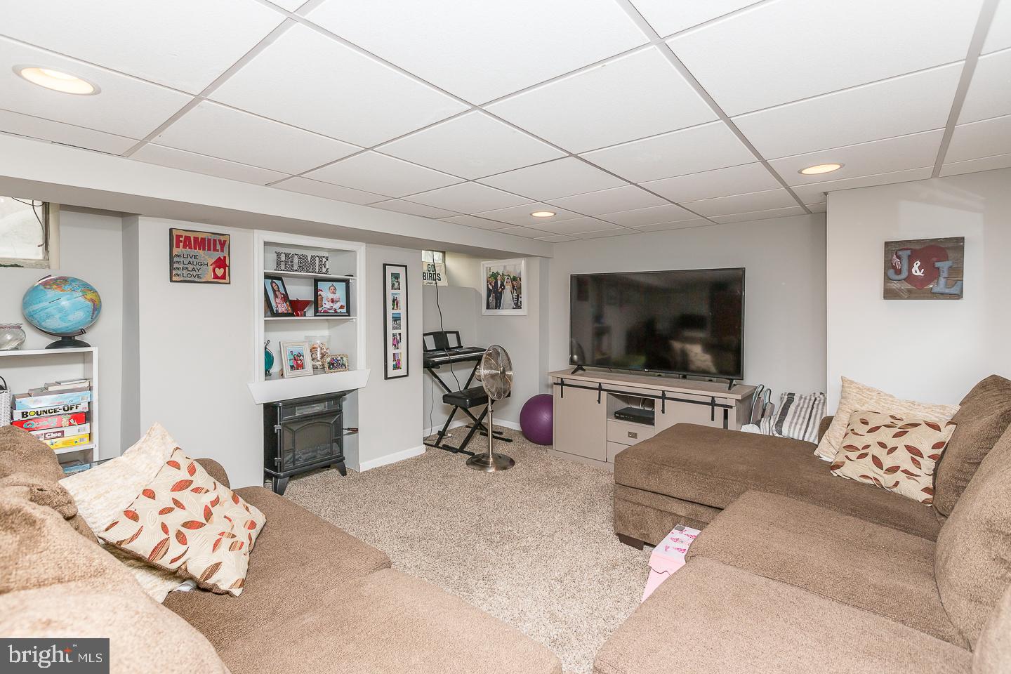 218 South Manoa Road Havertown, PA 19083 - Photo 31 of 39