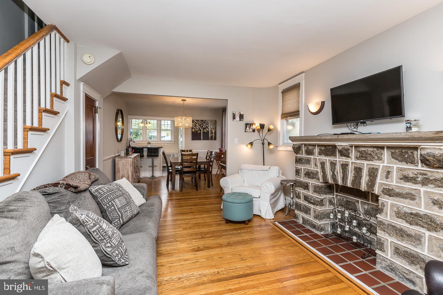 218 South Manoa Road Havertown, PA 19083 - Photo 5 of 39