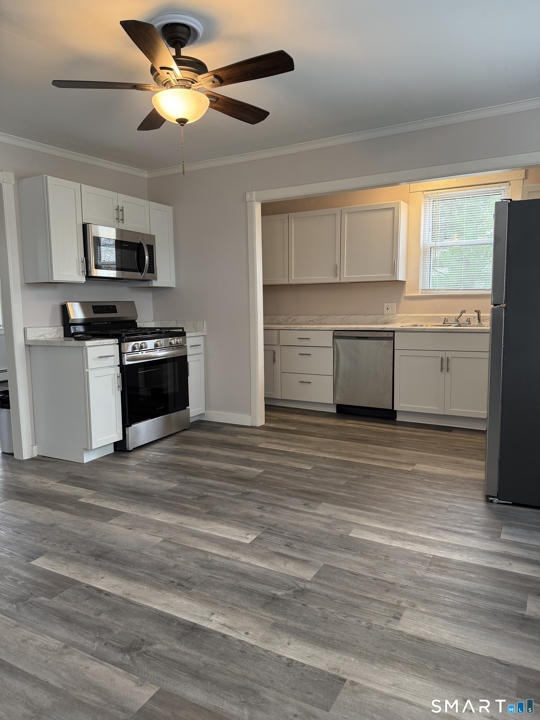 192 High Street Sprague, CT 06330 - Photo 2 of 10