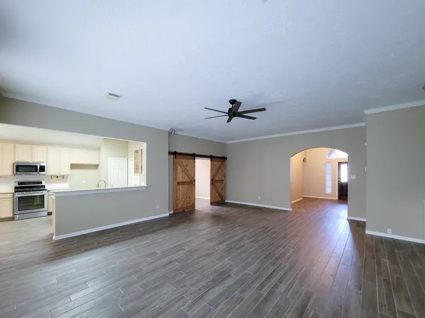 $2,300 | 18511 Falcon Crest Drive, Humble, TX 77346