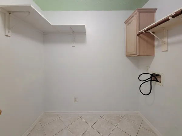 $2,300 | 18511 Falcon Crest Drive, Humble, TX 77346