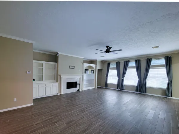 $2,300 | 18511 Falcon Crest Drive, Humble, TX 77346