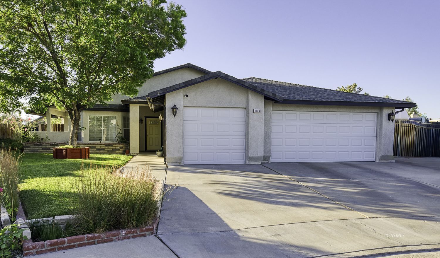 1228 West Robert Avenue Ridgecrest, CA 93555 - Photo 1 of 45