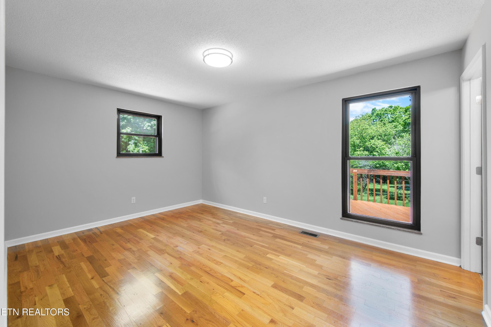 235 South Ridge Road Knoxville, TN 37920 - Photo 14 of 35