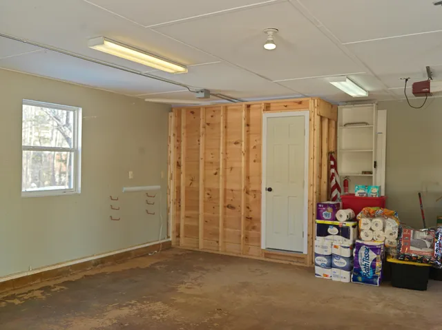 $399,000 | 494 Wiscasset Road, Boothbay, ME 04537