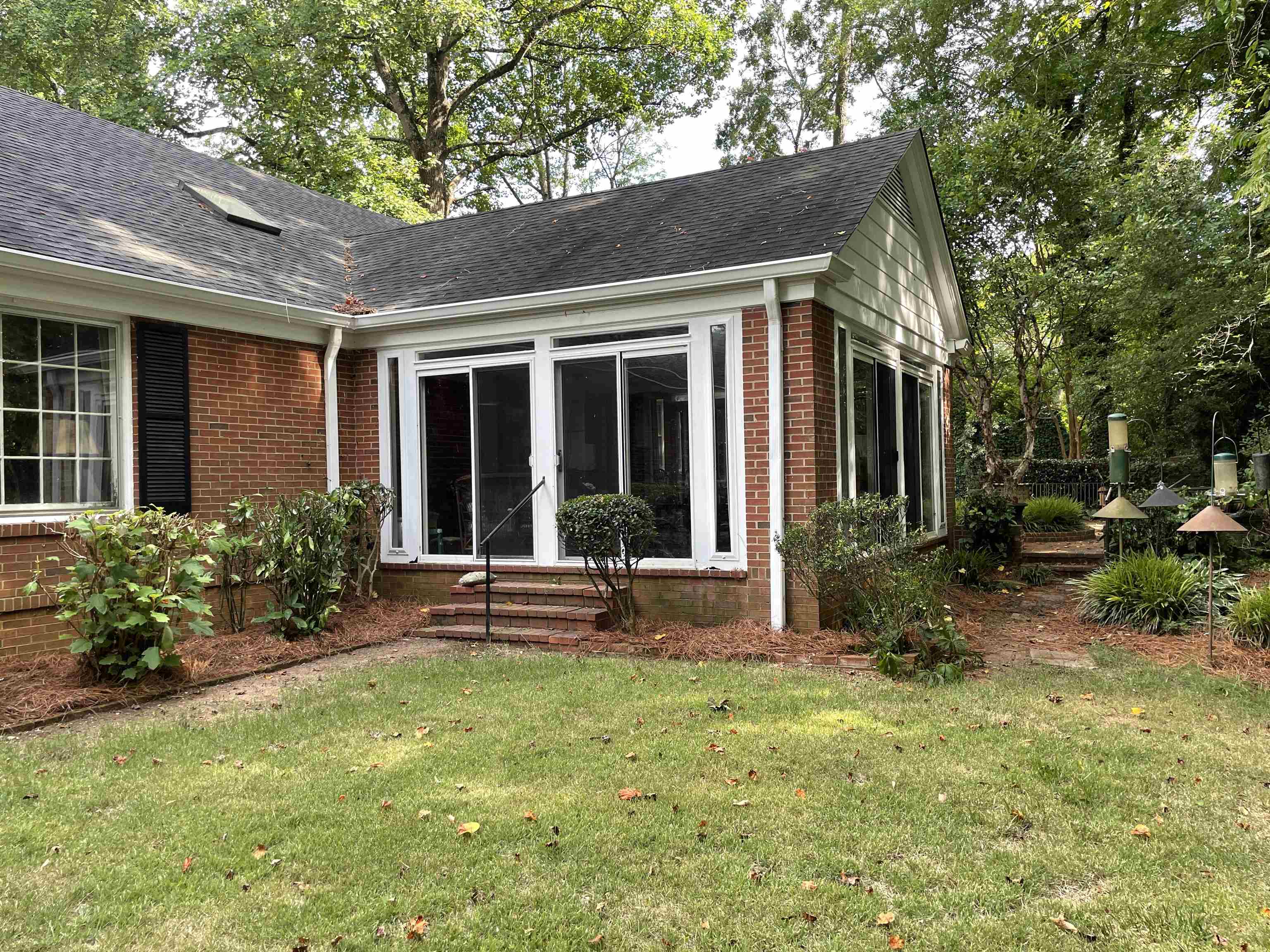 704 Brookfield Road Spartanburg, SC 29302 - Photo 5 of 36 Gallery Image 5