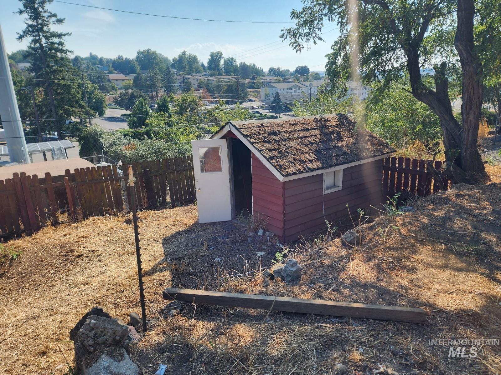 708 15th Avenue Lewiston, ID 83501 - Photo 10 of 12 View of shed