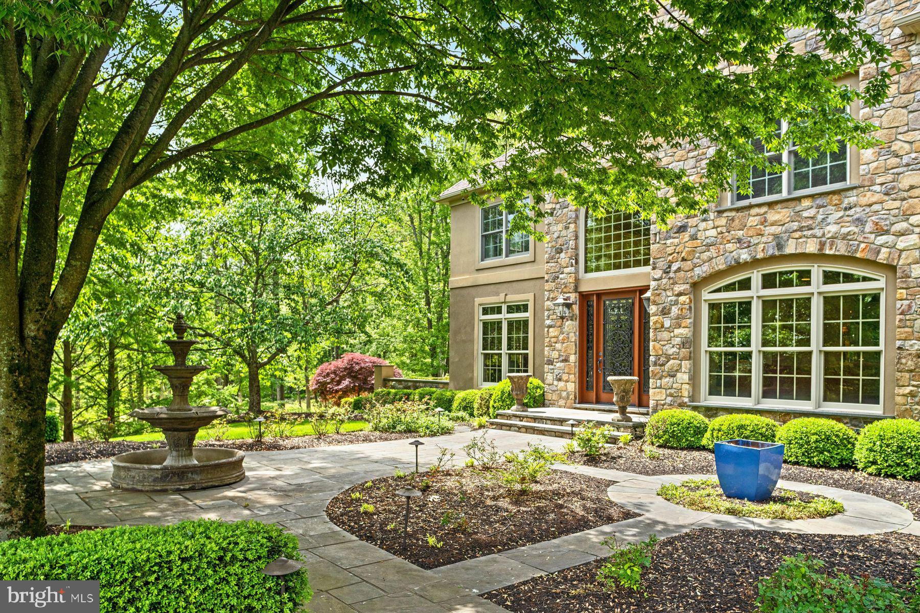 205 Wecks Pond Road New Hope, PA 18938 - Photo 2 of 44 Manicured front entrance