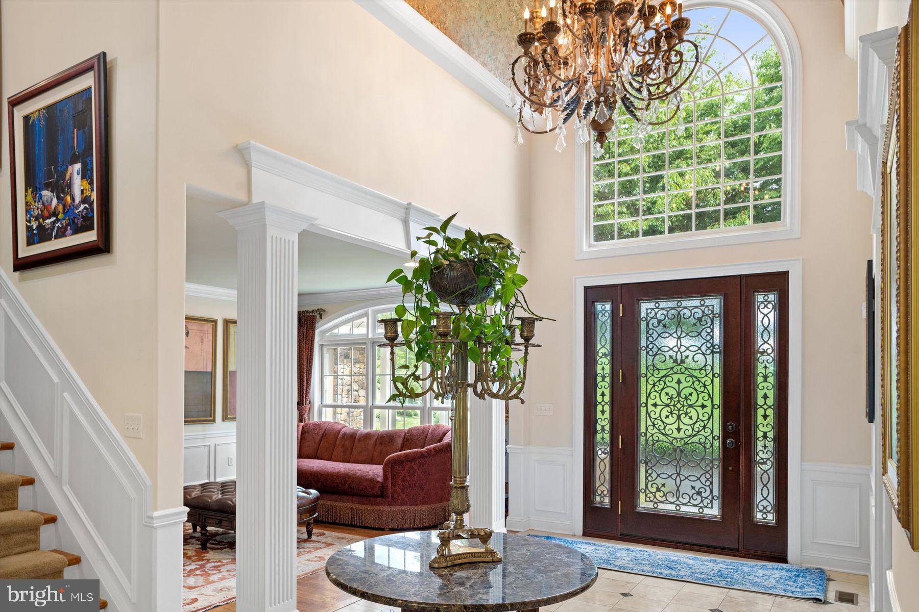 205 Wecks Pond Road New Hope, PA 18938 - Photo 3 of 44 Entry foyer