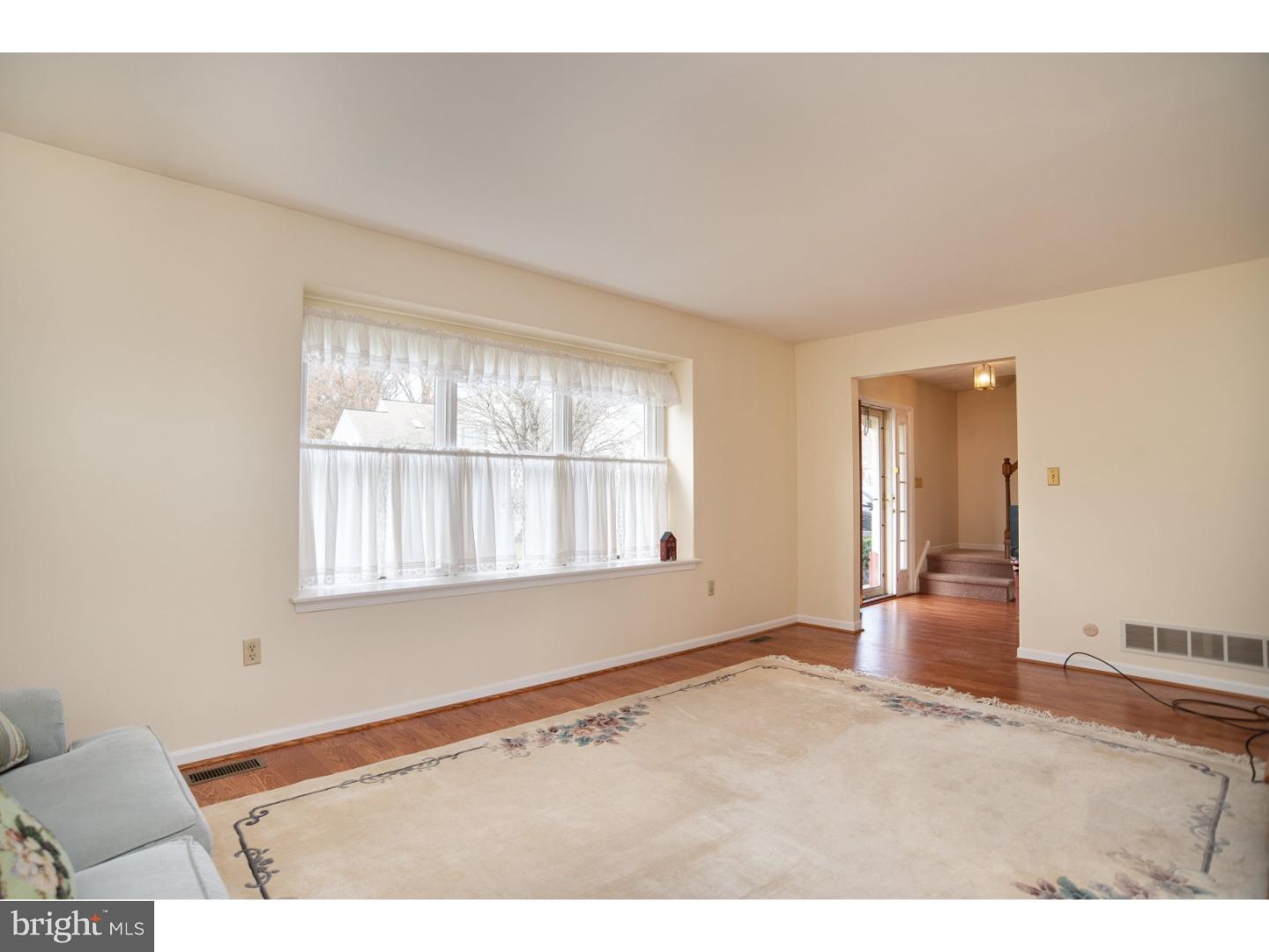 1108 Pepper Ridge Drive Reading, PA 19606 - Photo 4 of 21 Living Room