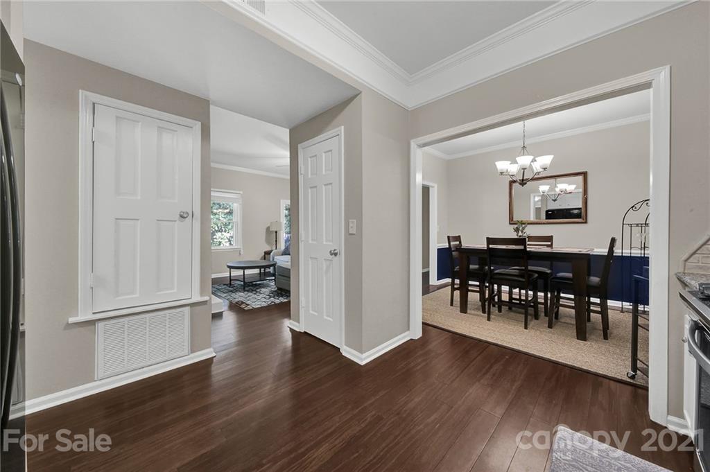 1014 Queens Road, Unit C Charlotte, NC 28207 - Photo 11 of 26 Gallery Image 11