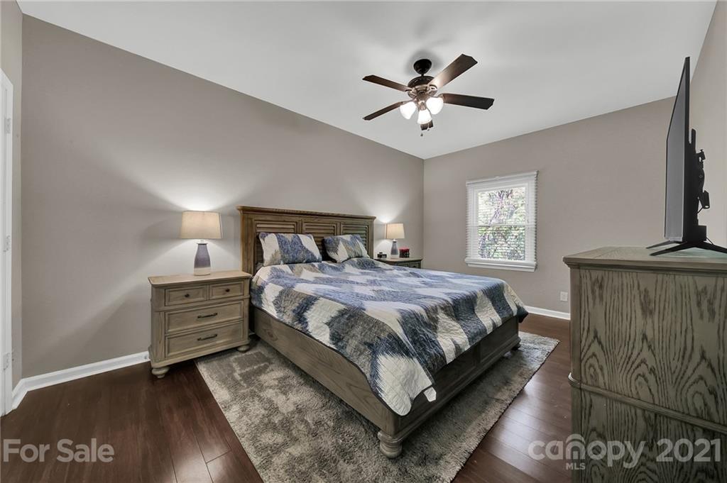 1014 Queens Road, Unit C Charlotte, NC 28207 - Photo 16 of 26 Gallery Image 16