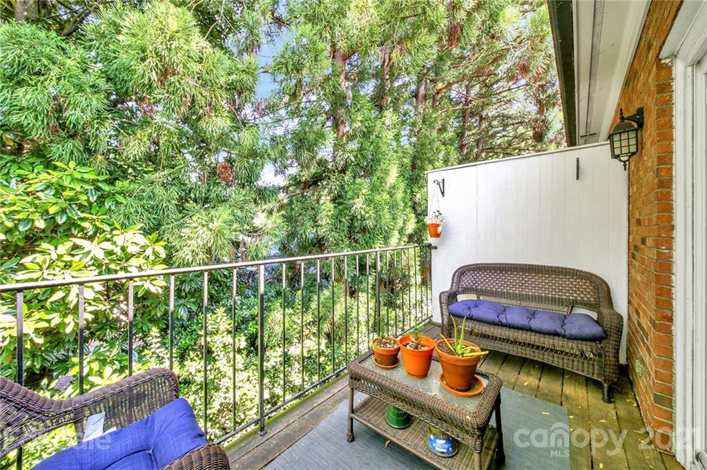 1014 Queens Road, Unit C Charlotte, NC 28207 - Photo 20 of 26 Gallery Image 20
