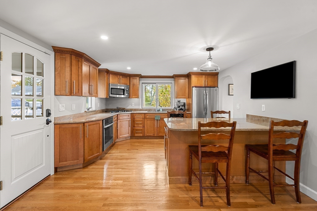 13 Curtis Street Lynn, MA 01905 - Photo 9 of 39