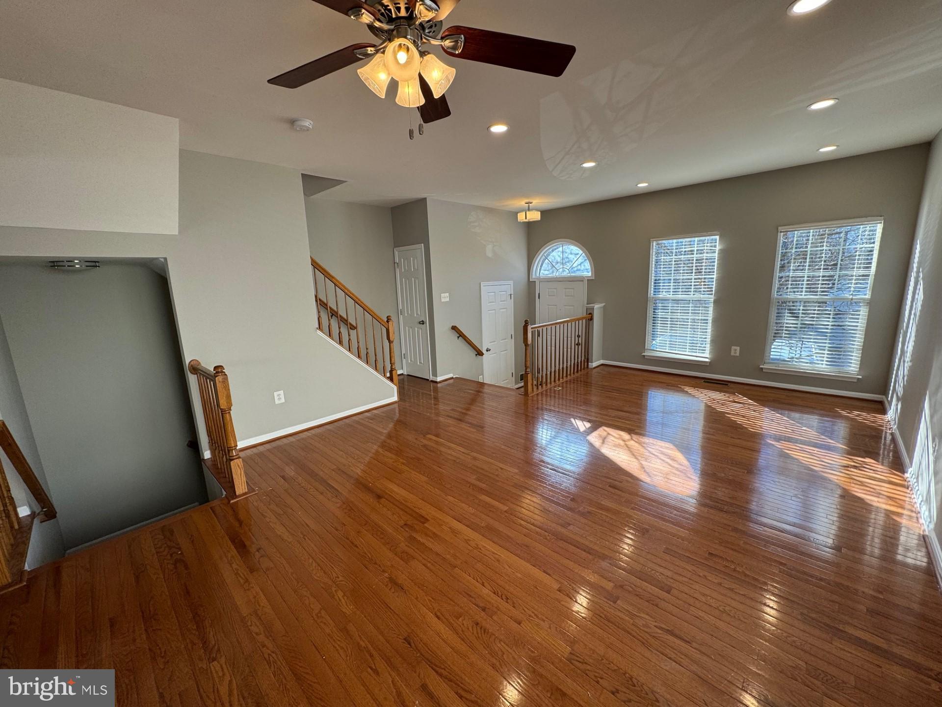14190 Hunters Run Way Gainesville, VA 20155 - Photo 4 of 34