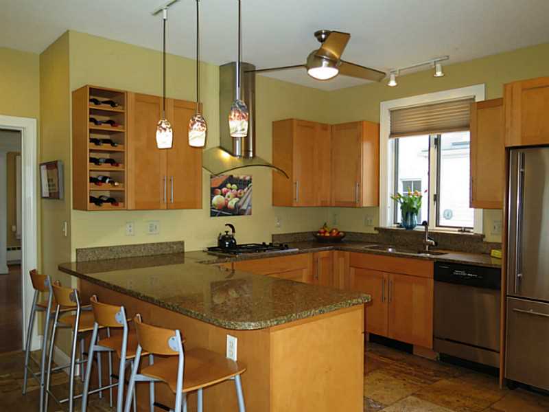3 Catalpa Road Providence, RI 02906 - Photo 9 of 25 Kitchen.