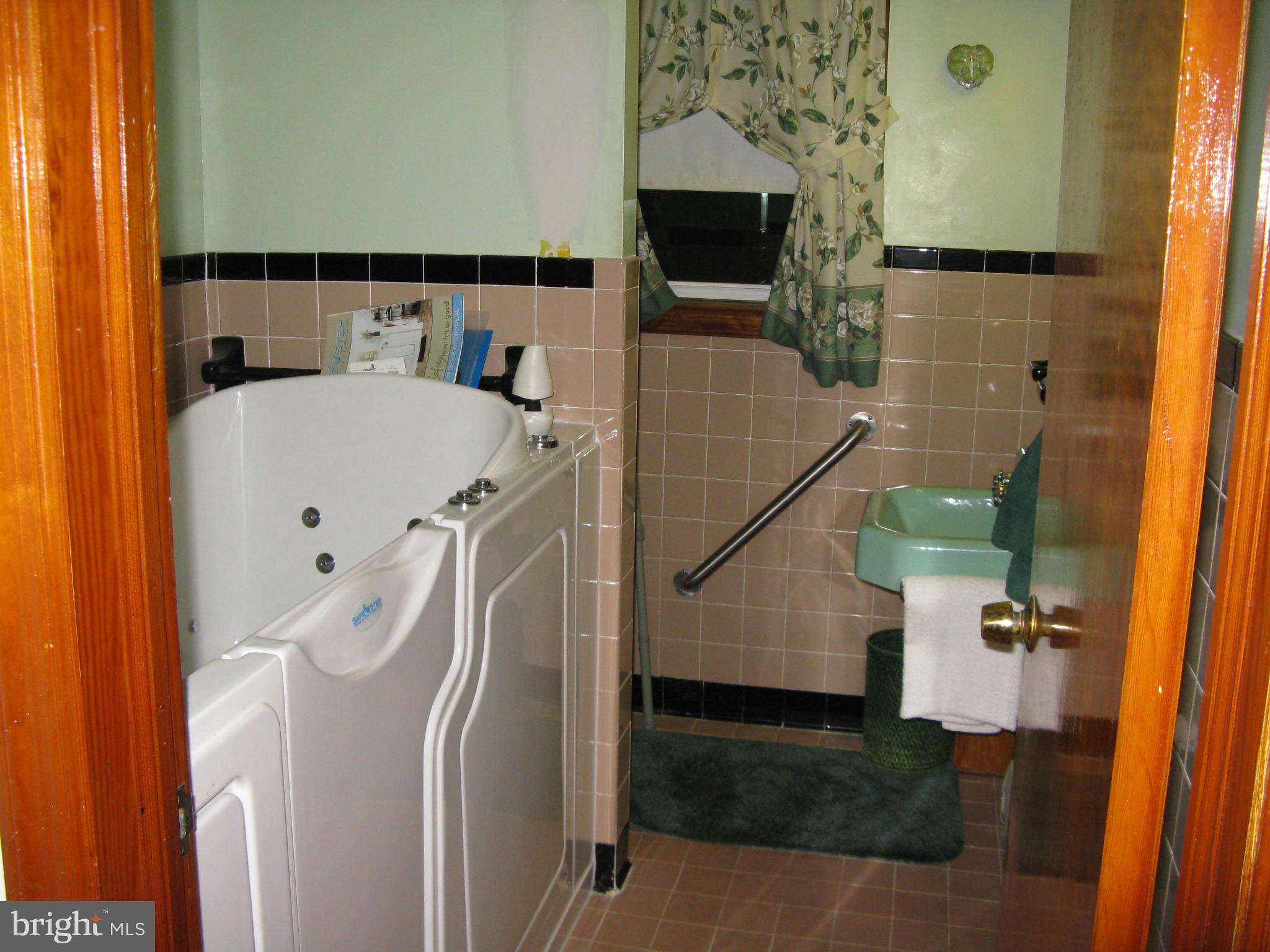 10463 Elk Run Road Catlett, VA 20119 - Photo 15 of 21 Bath